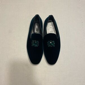 Amalfi Green Velvet Loafers with Embellished Design